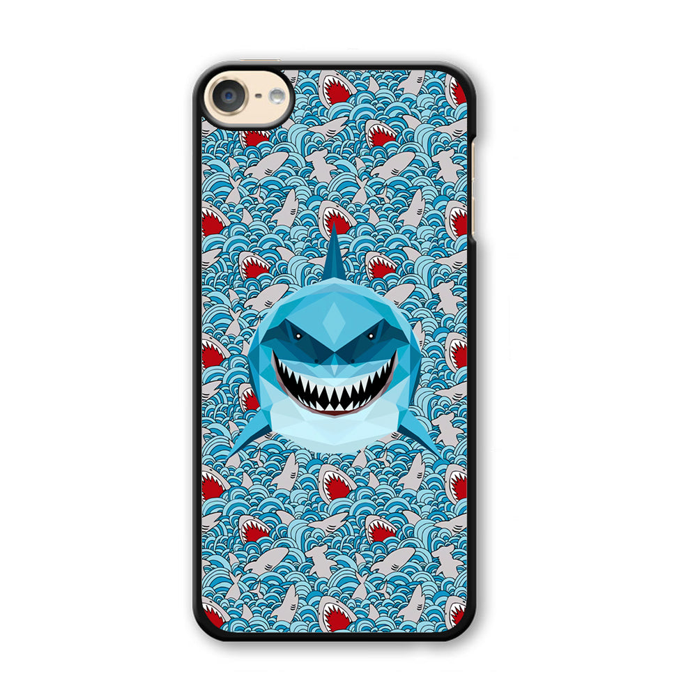 Shark, The Predator's Smile iPod Touch 6 Case - Carneyforia