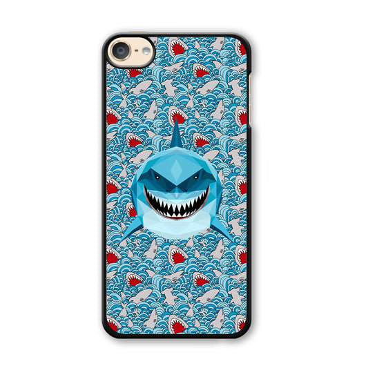 Shark, The Predator's Smile iPod Touch 6 Case - Carneyforia