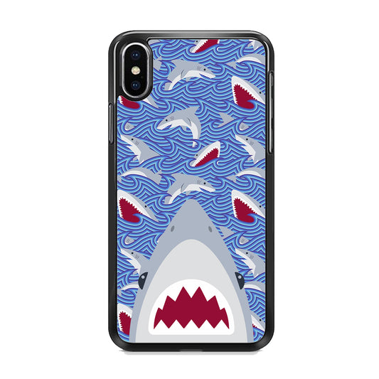 Shark in Sea Surface iPhone X Case