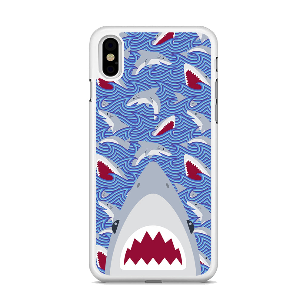 Shark in Sea Surface iPhone X Case
