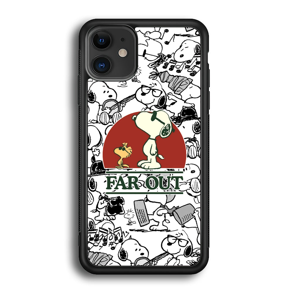 Snoopy Far Out Gaze iPhone 12 Case