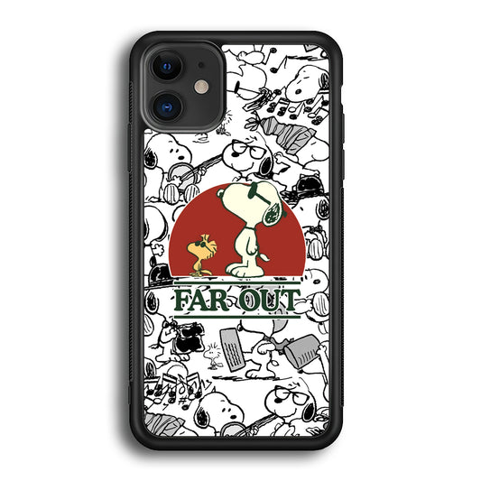 Snoopy Far Out Gaze iPhone 12 Case