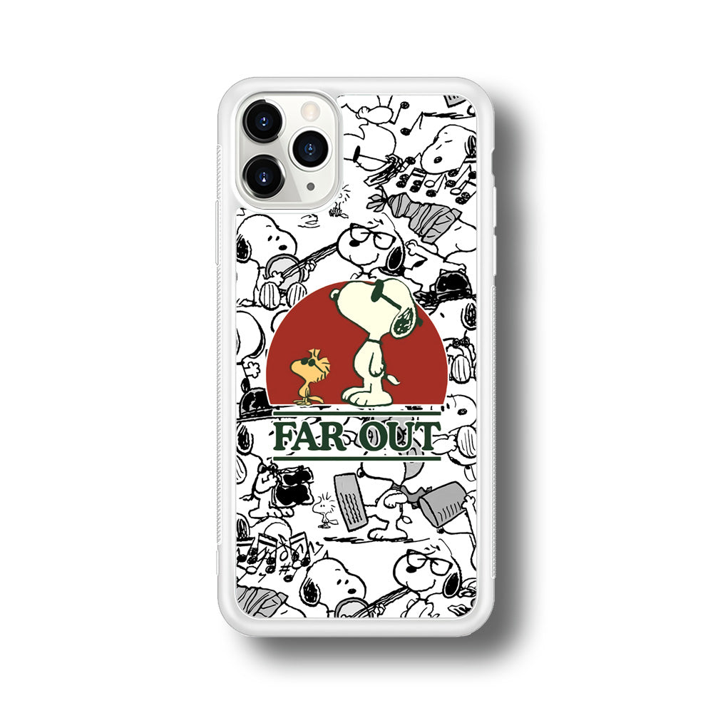 Snoopy Far Out Gaze iPhone 11 Pro Case